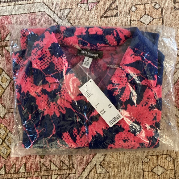 UO Quinn Jacquard Shirt NWT Small - Picture 4 of 4